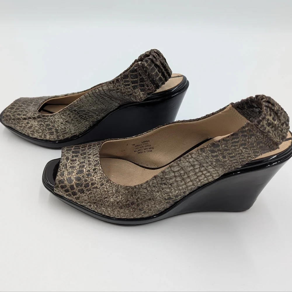 Kenneth Cole Leather Snakeprint Wedge Sandals Slingback 7M Minimalist Retro